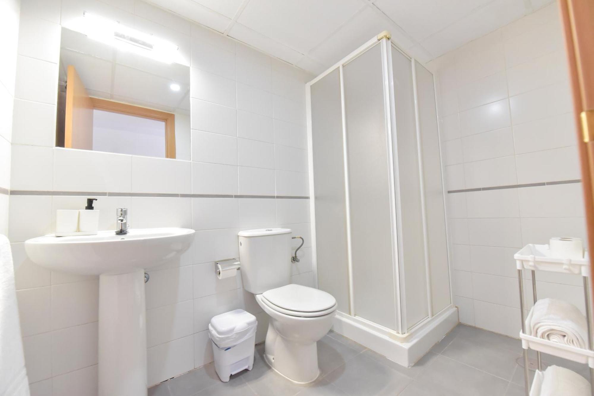 New Premium Apartment - Free Parking & Pools 라알가바 외부 사진