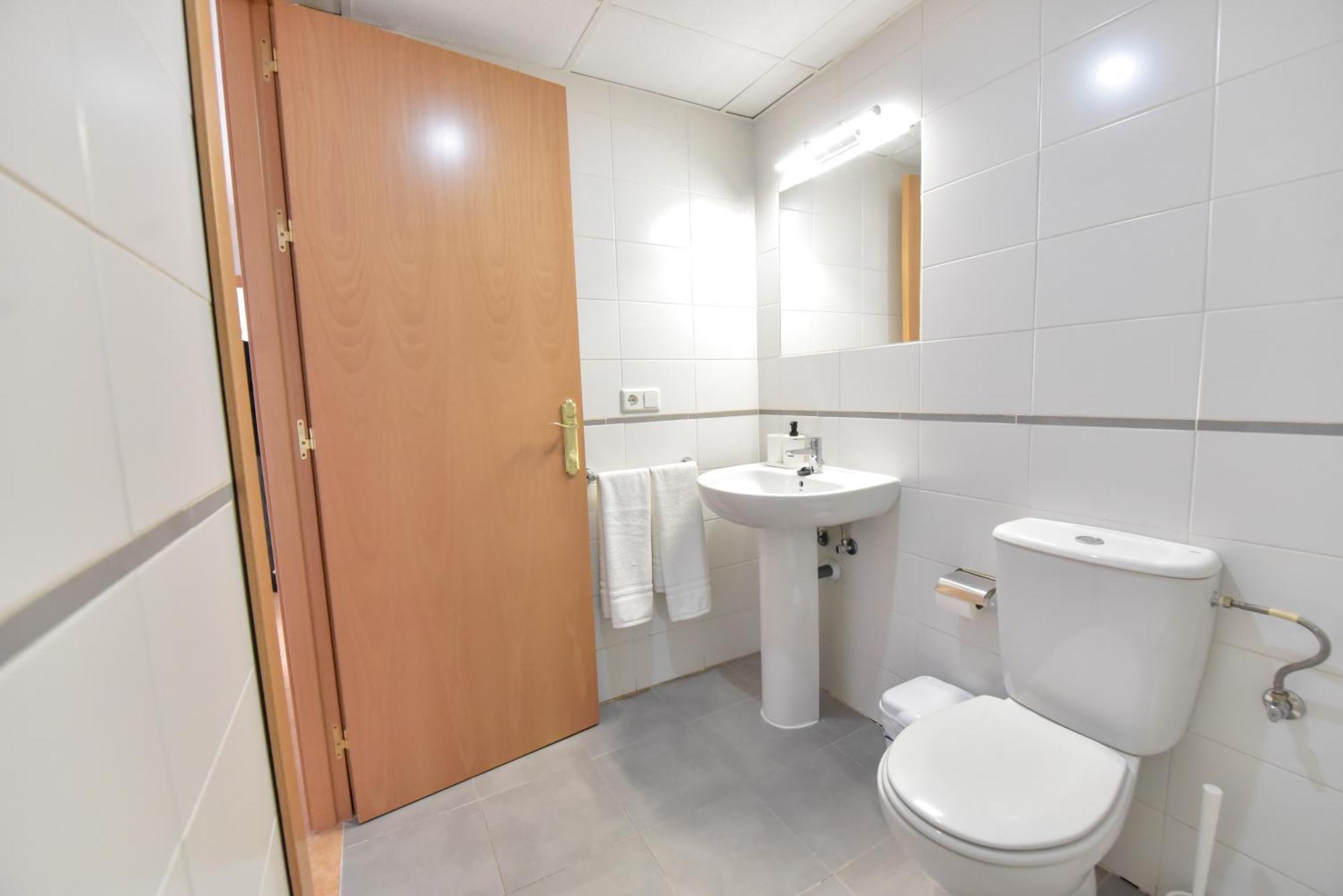 New Premium Apartment - Free Parking & Pools 라알가바 외부 사진