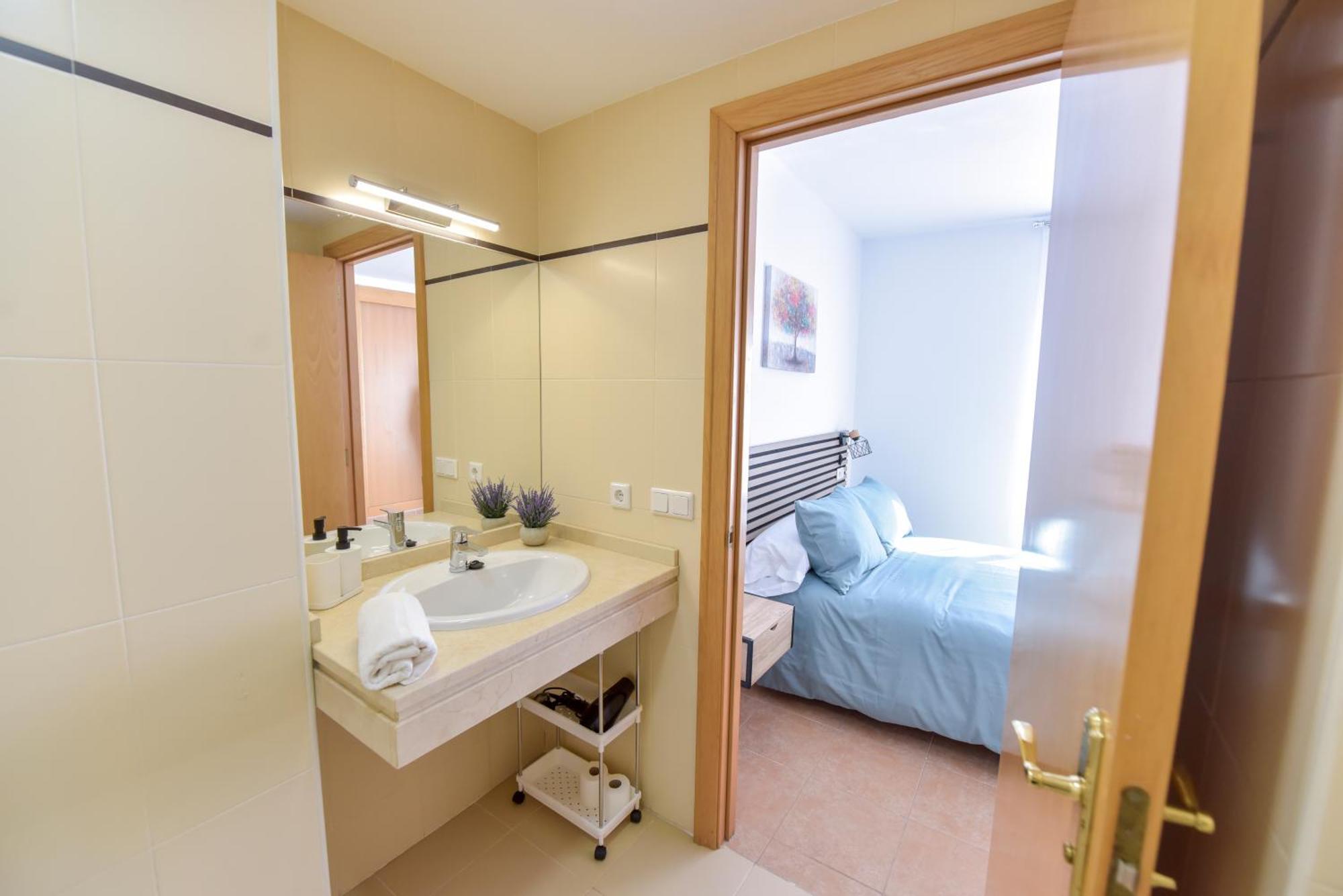 New Premium Apartment - Free Parking & Pools 라알가바 외부 사진